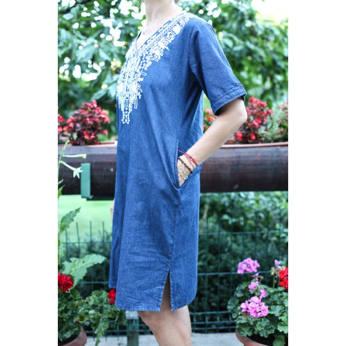 Rochie din denim cu broderie traditionala3