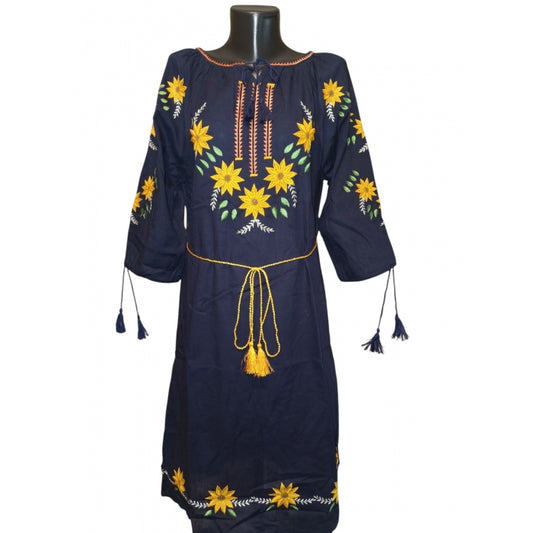 Rochie traditionala brodata cu motive romanesti-Model Ioana11