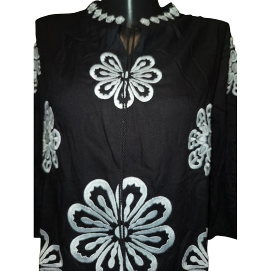 Rochie traditionala brodata cu motive romanesti-Model Ioana13