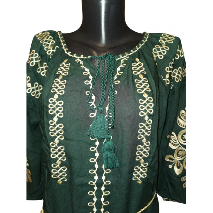 Rochie traditionala brodata cu motive romanesti-Model Ioana14