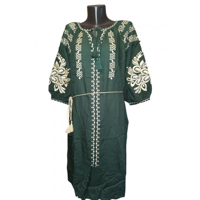 Rochie traditionala brodata cu motive romanesti-Model Ioana14