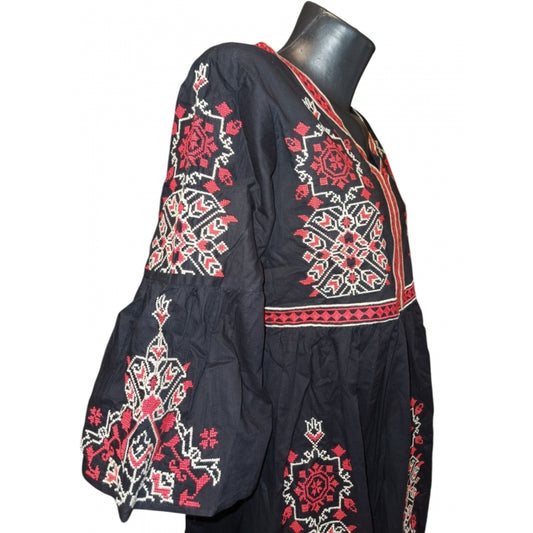 Rochie traditionala brodata cu motive romanesti-Model Ioana16