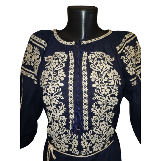 Rochie traditionala brodata cu motive romanesti-Model Ioana2