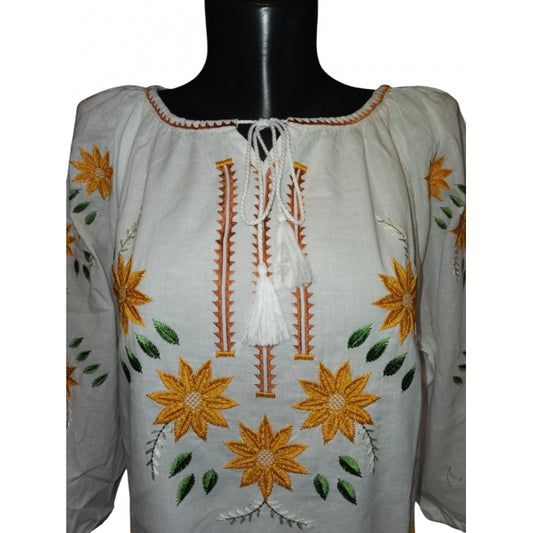 Rochie traditionala brodata cu motive romanesti-Model Ioana7
