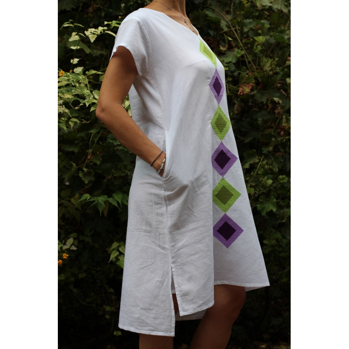 Rochie Traditionala brodata  din in