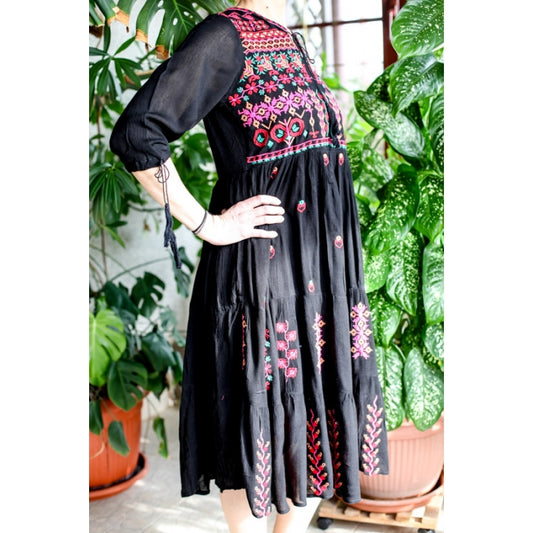 Rochie Traditionala brodata negru Cosmina 15