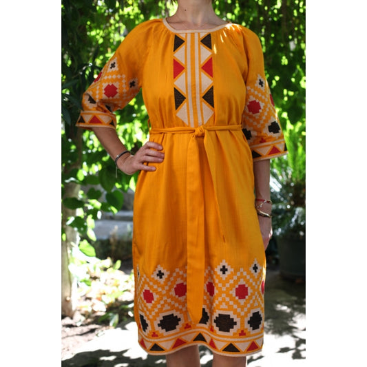 Rochie Traditionala motive geometrice galbena