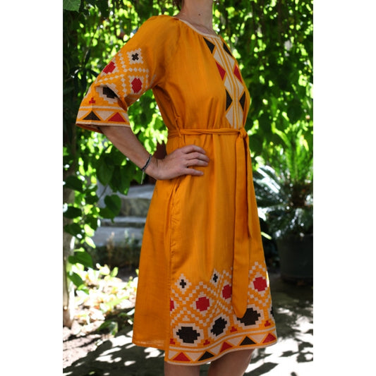 Rochie Traditionala motive geometrice galbena