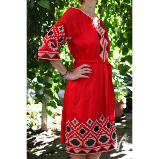 Rochie Traditionala motive geometrice rosie