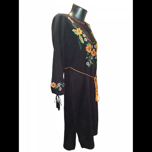 Rochie Traditionala neagra cu maneca lunga