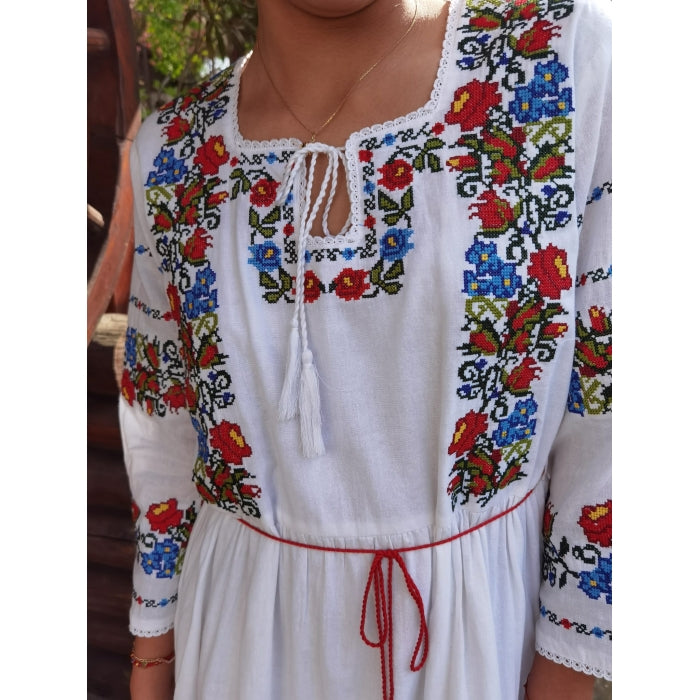 Rochie Traditionala Romaneasca1