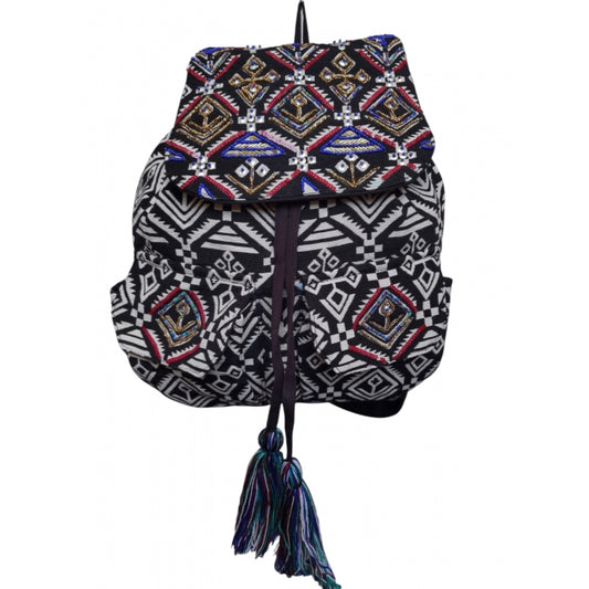Rucsac din material textil cu broderie manuală, strasuri și paiete - Dimensiuni 36x33x15 cm