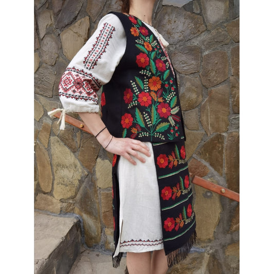 Set Traditional Dama, Vesta, Fote si Brau-Model Ana13