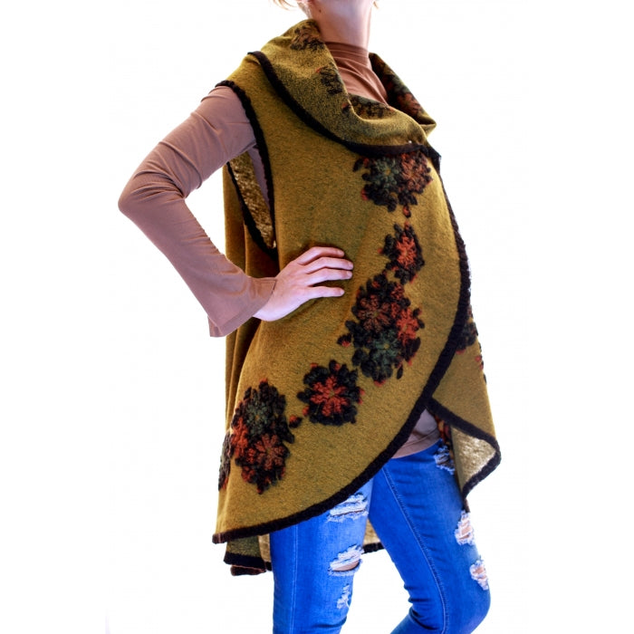 Vesta din lana cu model floral1