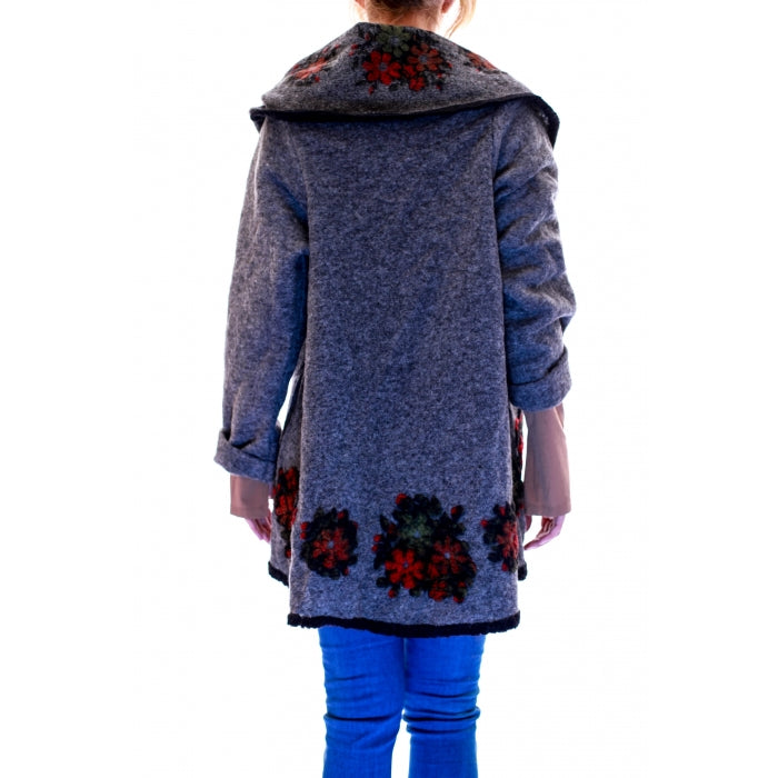 Vesta din lana cu model floral4